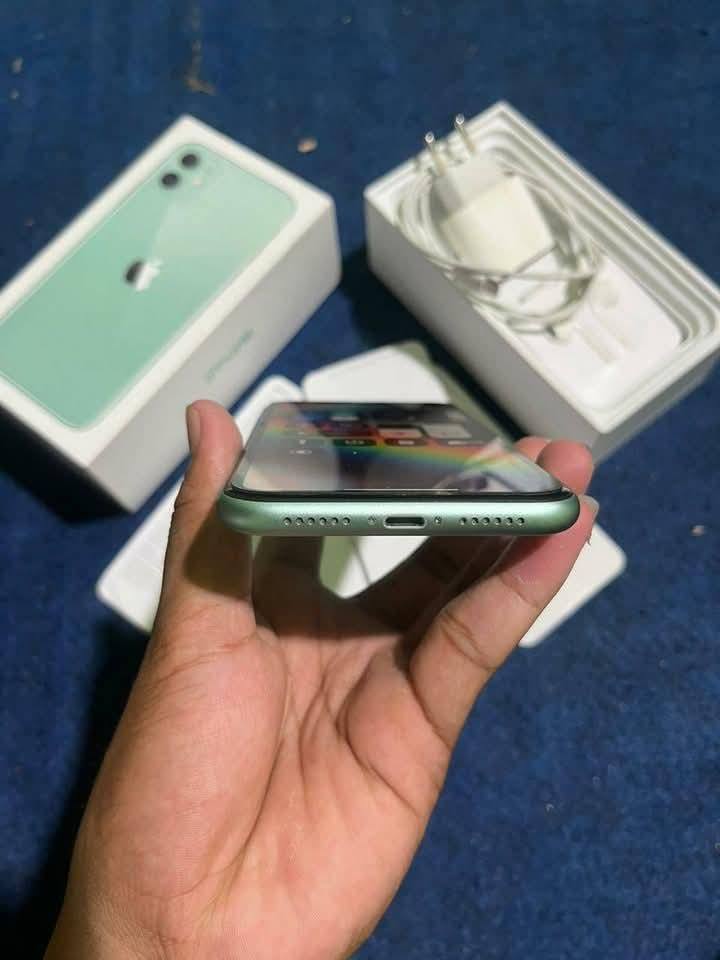 iPhone 11 128GB iBox Kondisi Super Mulus, Battery Health 100%