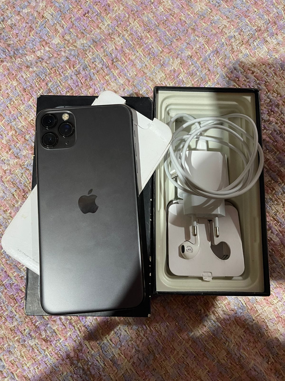JUAL IPHONE 11 PROMAX 256GB iBOX FULLSET