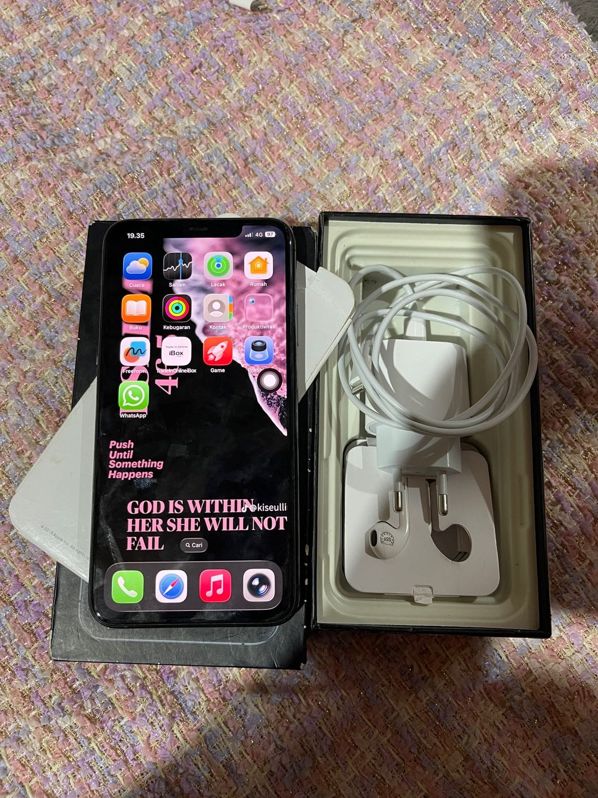JUAL IPHONE 11 PROMAX 256GB iBOX FULLSET