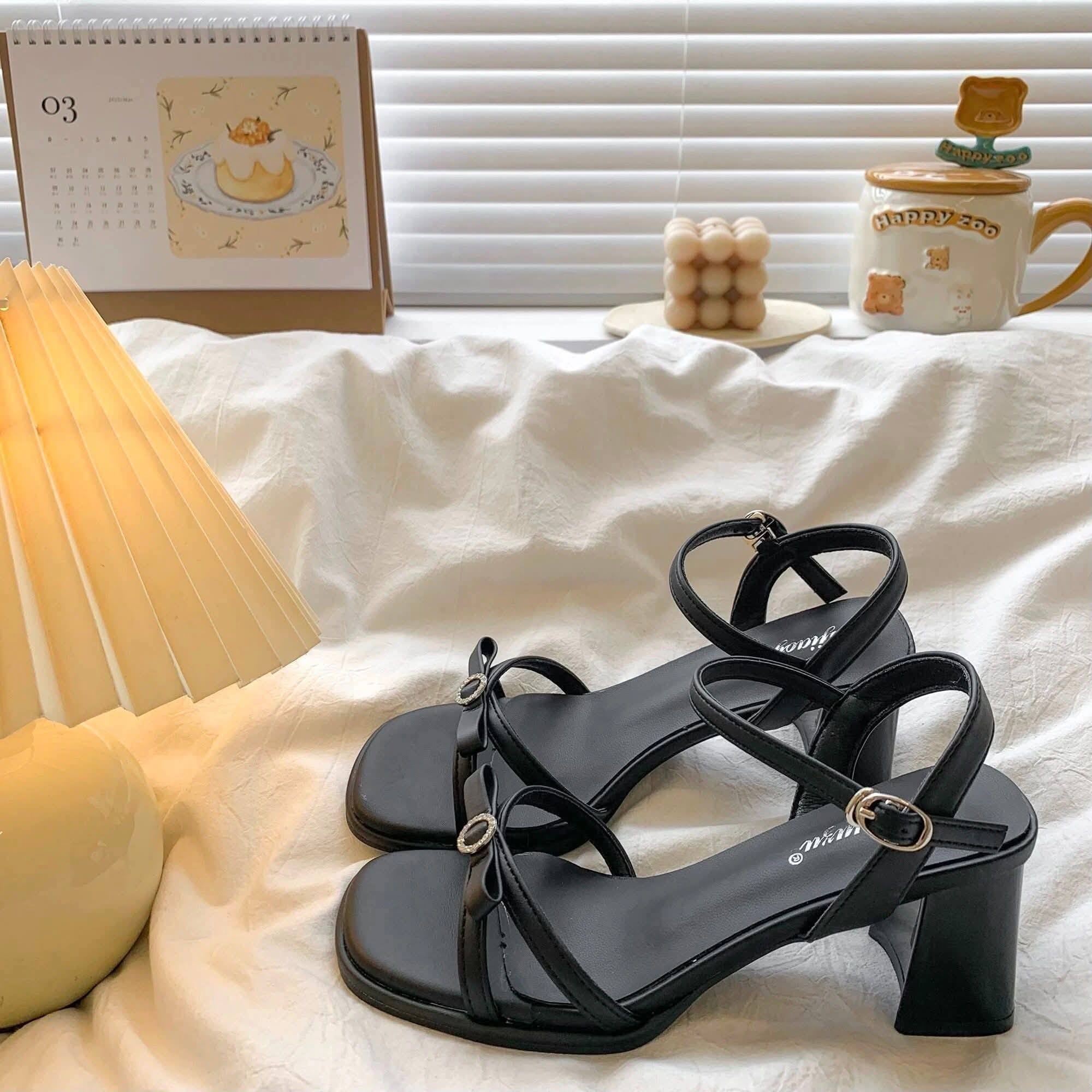 jual beli heels cantik