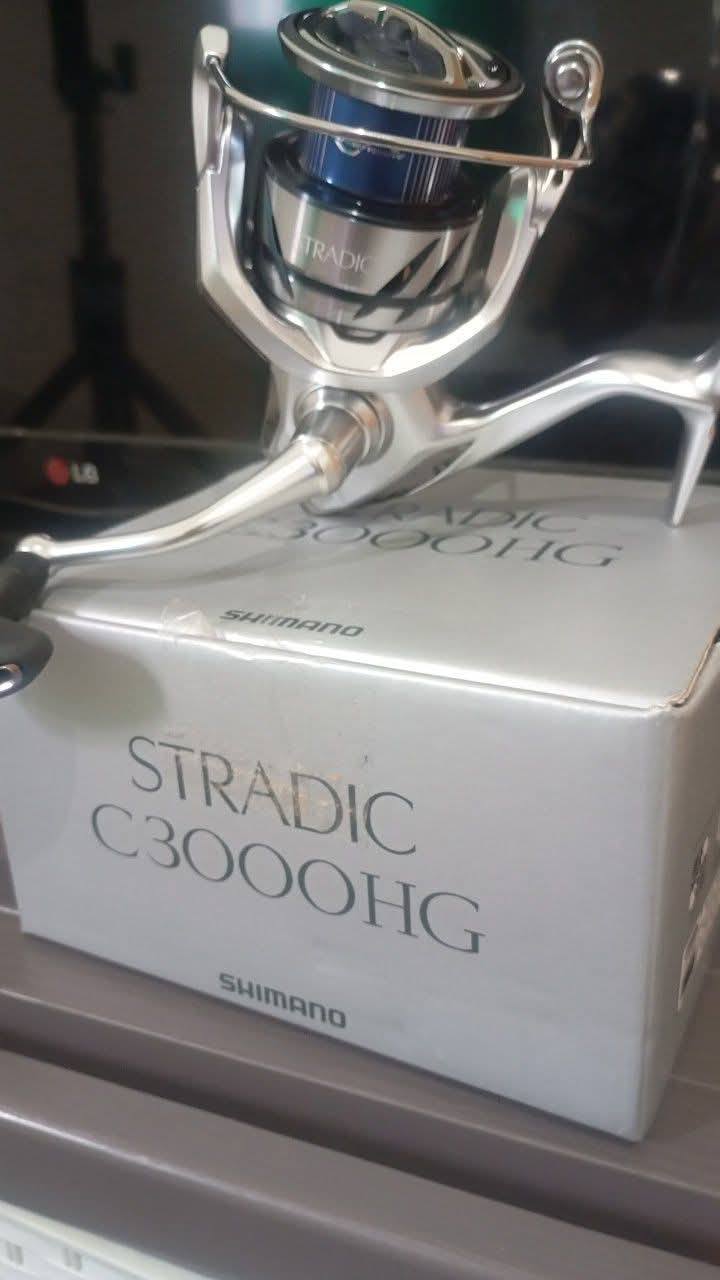 JUAL REEL SHIMANO STRADIC C3000HG ORIGINAL