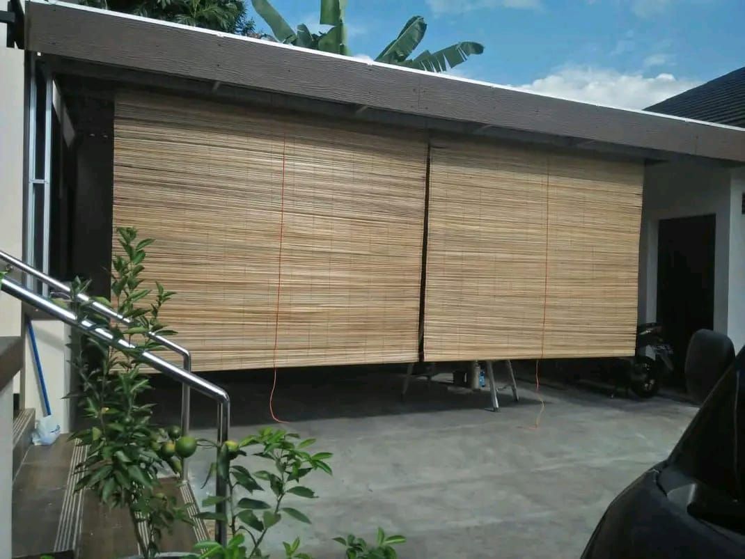 JASA PASANG TIRAI BAMBU / ROLL UP BAMBU – ESTETIK & FUNGSI MAKSIMAL