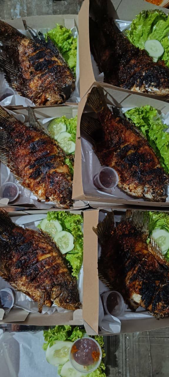 JUAL AYAM BAKAR BUMBU SPESIAL – GURIH, EMPUK & NAGIH! 🍗