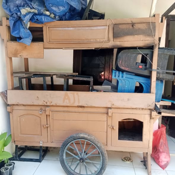 DIJUAL GEROBAK ANGKRINGAN BEKAS
