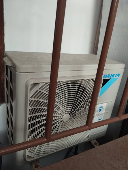 Jual ac daikin FTP15AV14 (1/2 pk)