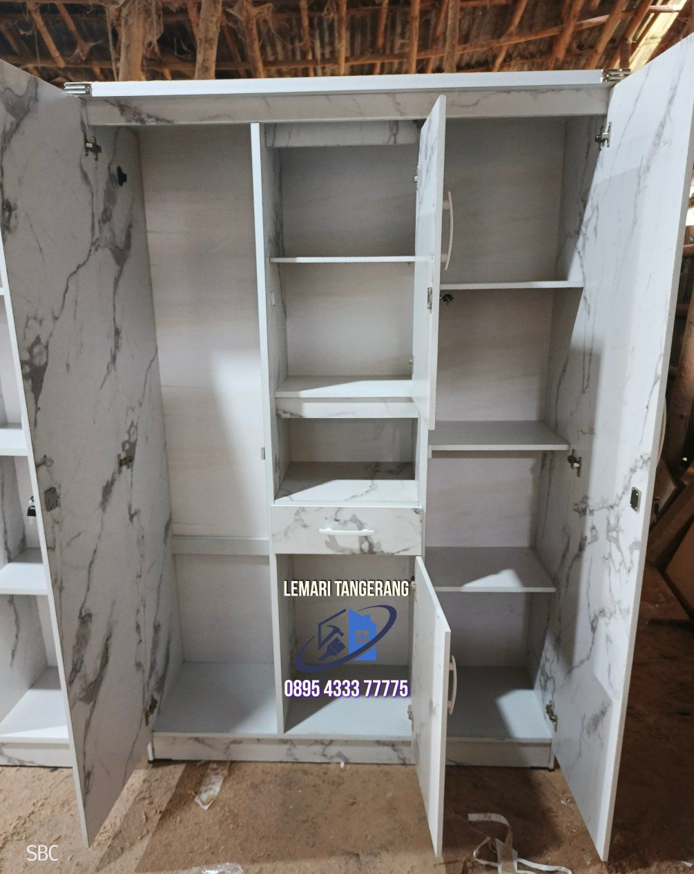 JUAL LEMARI BAJU 3 PINTU