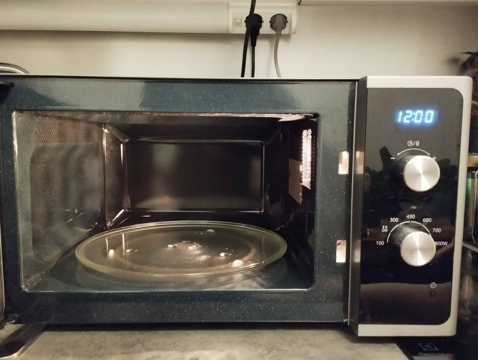 DIJUAL MICROWAVE SAMSUNG – CANGGIH, HEMAT & PRAKTIS! 🔥✨