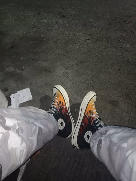 Jual sepatu converse