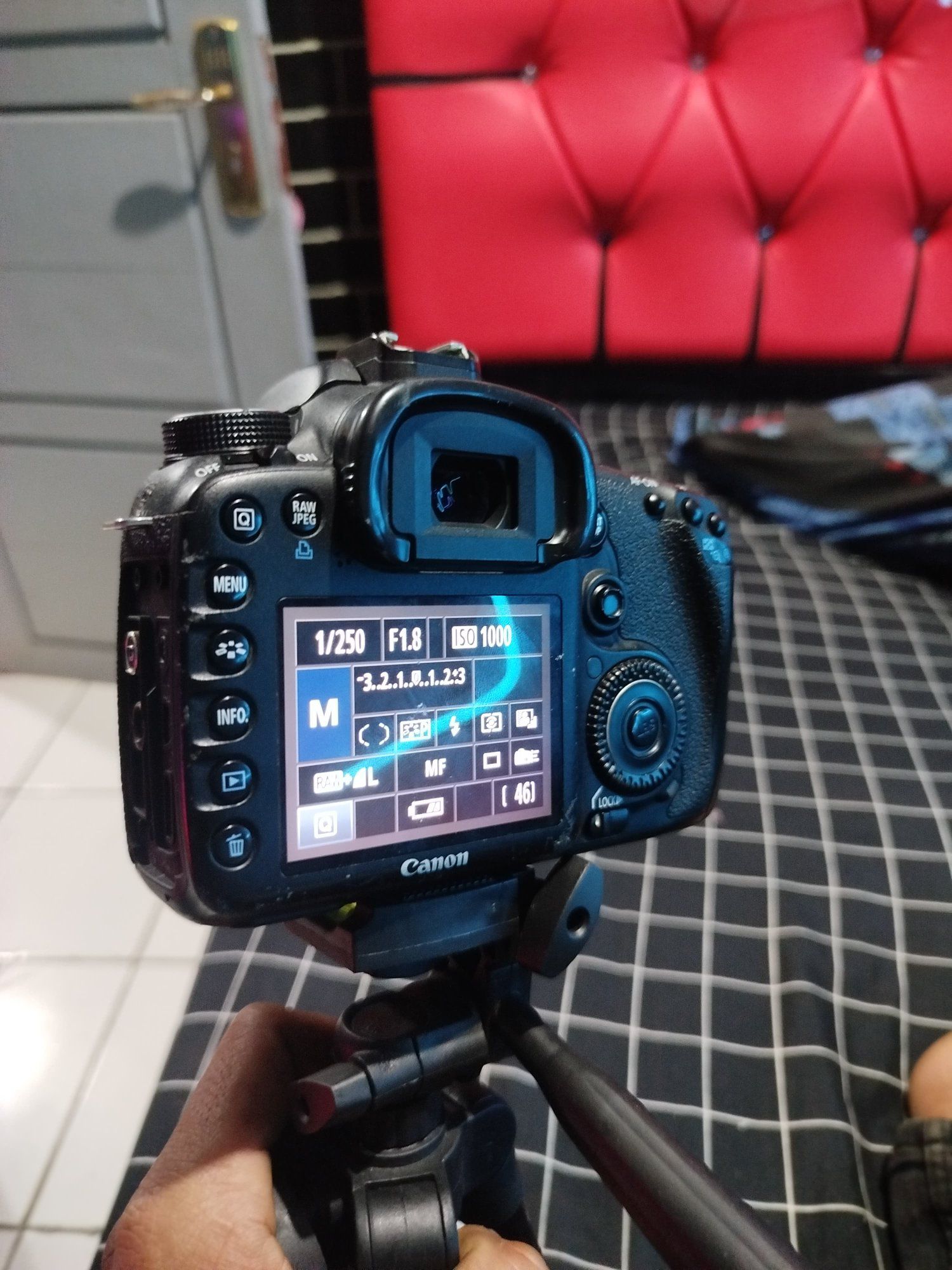 📸 KAMERA DSLR CANON – HASIL JERNIH, SIAP KARYA! 🔥