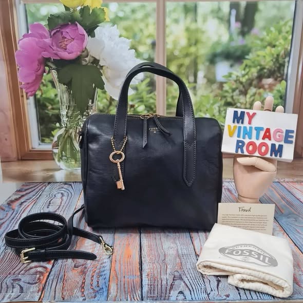 Tas Branded Murah, Kualitas Tinggi!