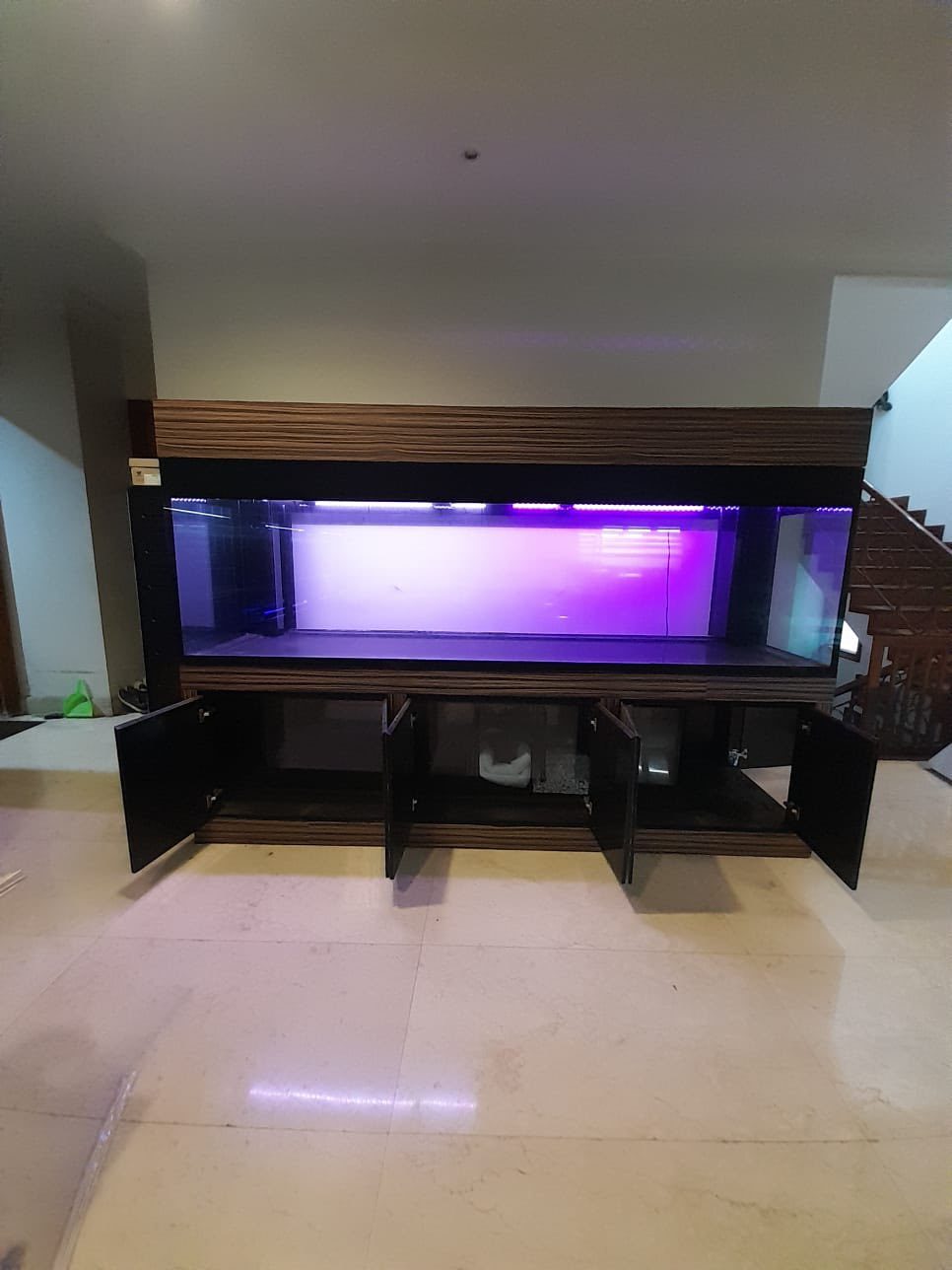 🔥 AQUARIUM + MEJA CUSTOM ELEGAN – BIKIN RUANG TAMU JADI MEWAH! 🐟✨