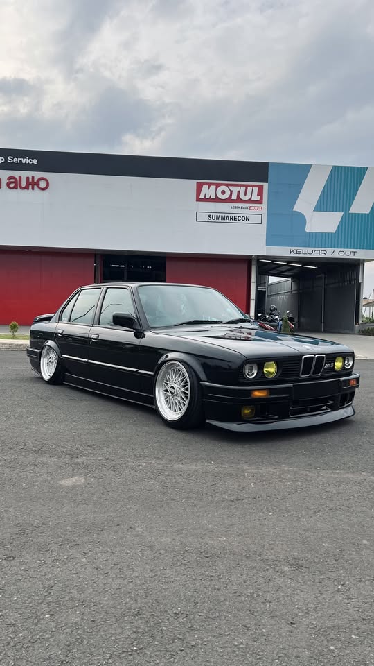 Bmw E30 318i M40