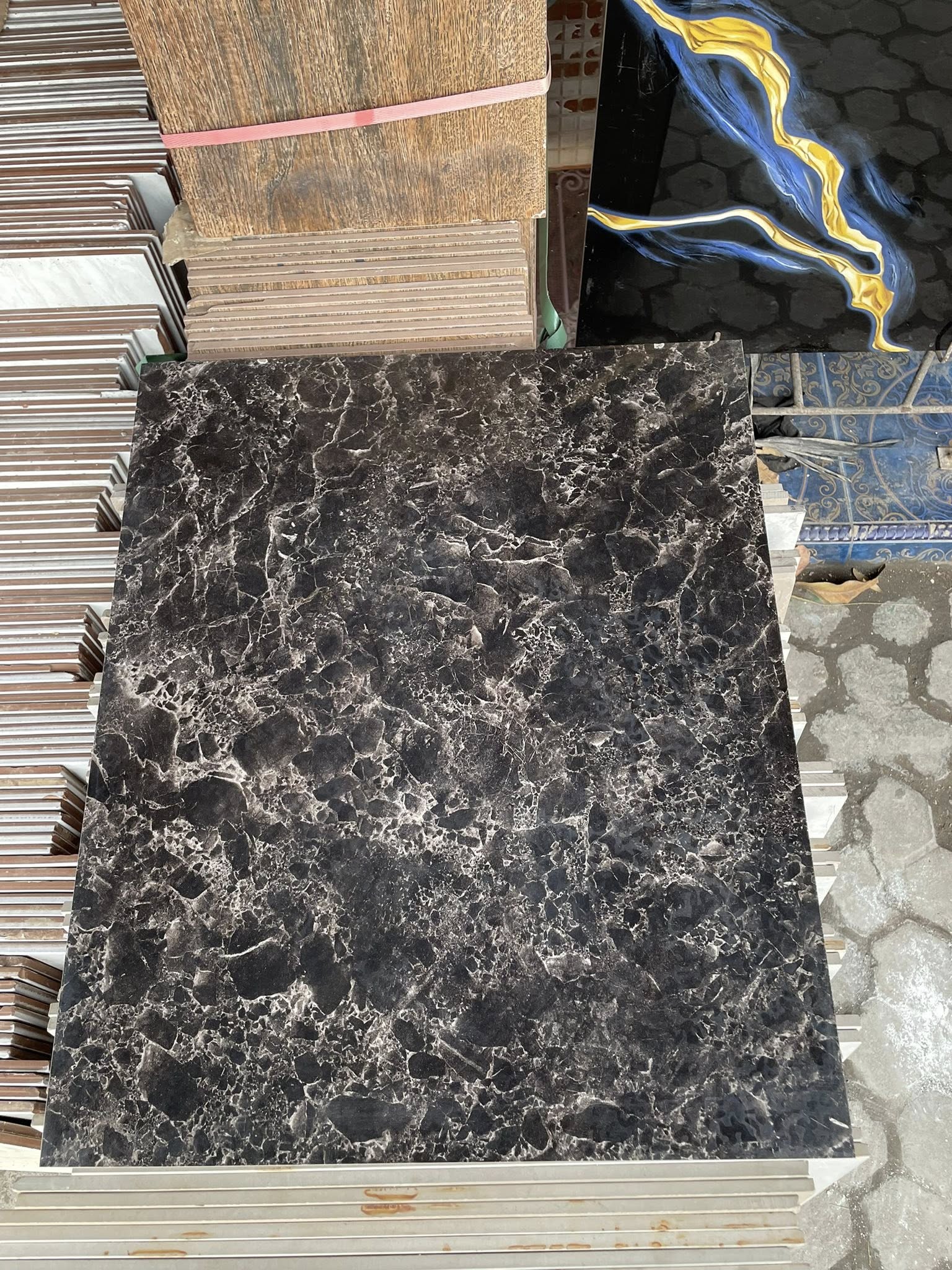 🏡✨ KERAMIK MOTIF MARBLE ELEGAN – BIKIN RUMAH NAIK KELAS! ✨🏡