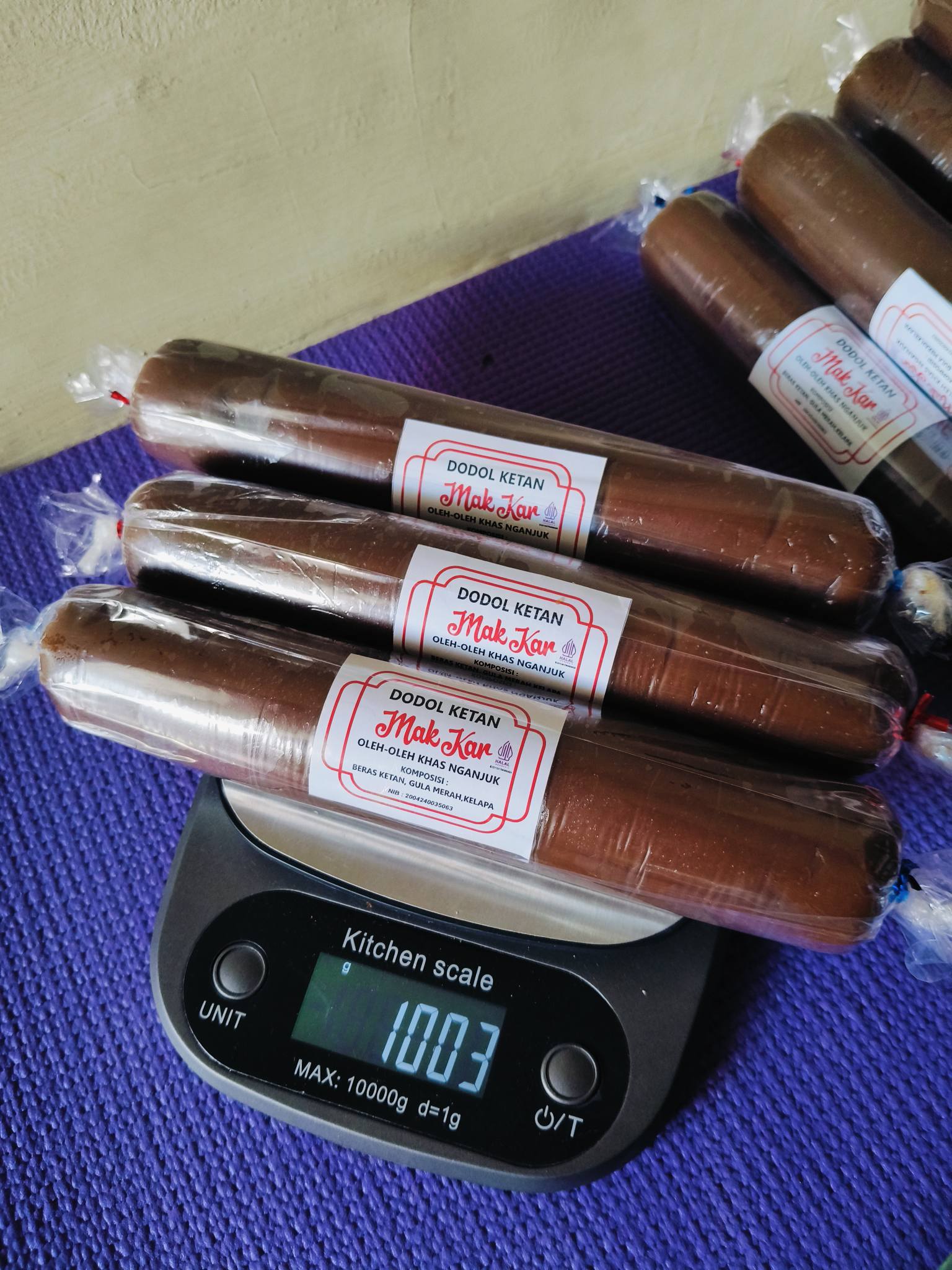 DODOL KETAN LEGIT – MANIS TRADISIONAL BIKIN KETAGIHAN!
