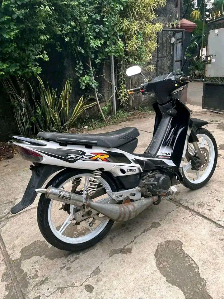 🏍️🔥 YAMAHA FIZ R – MOTOR LEGEND, IRIT & TENAGA GALAK! 🔥🏍️