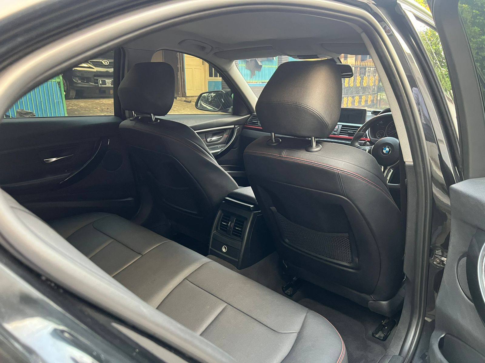BMW F30 320i SPORT 2014