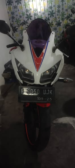 Jual Motor Gede Second CBR 2015