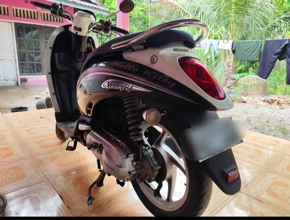 Jual Scoopy Karbu 2011
