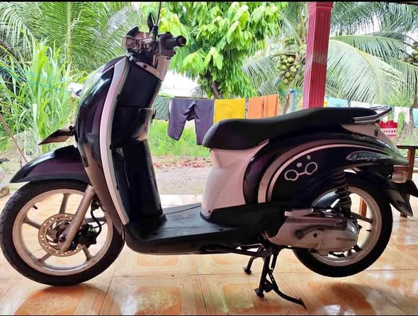 Jual Scoopy Karbu 2011