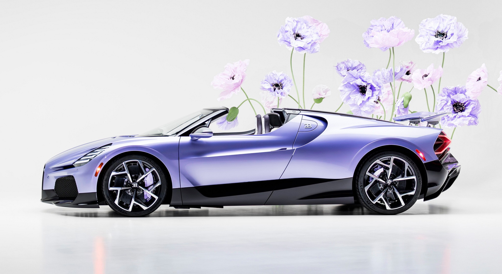 BUGATTI ROADSTER UNGU SUPER LUXURY LANGKA