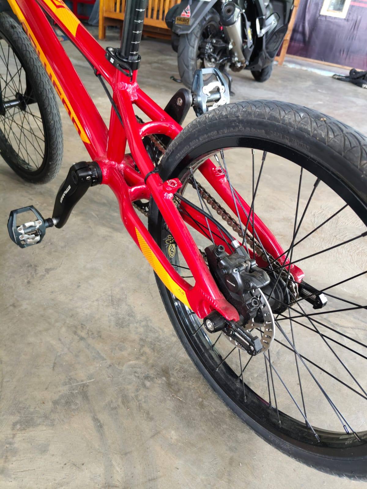 FRAME PRO XL POLYGON RAZOR