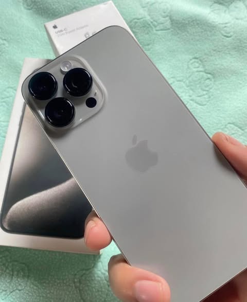 Jual Iphone 15 Pro Max 256GB SIlver Second Hand