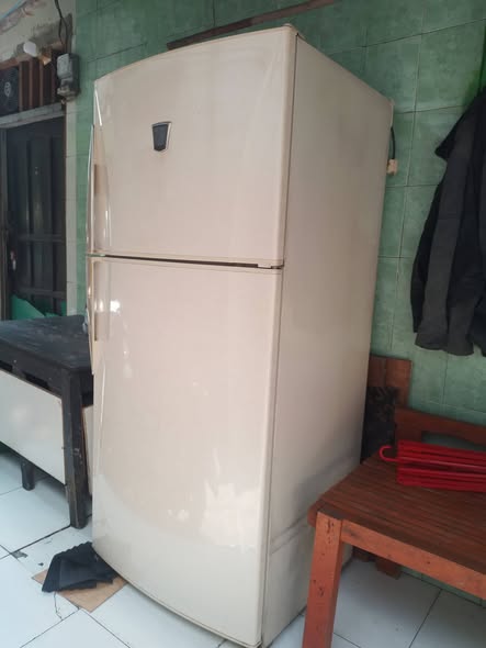 Jual kulkas Sharp 2 Pintu