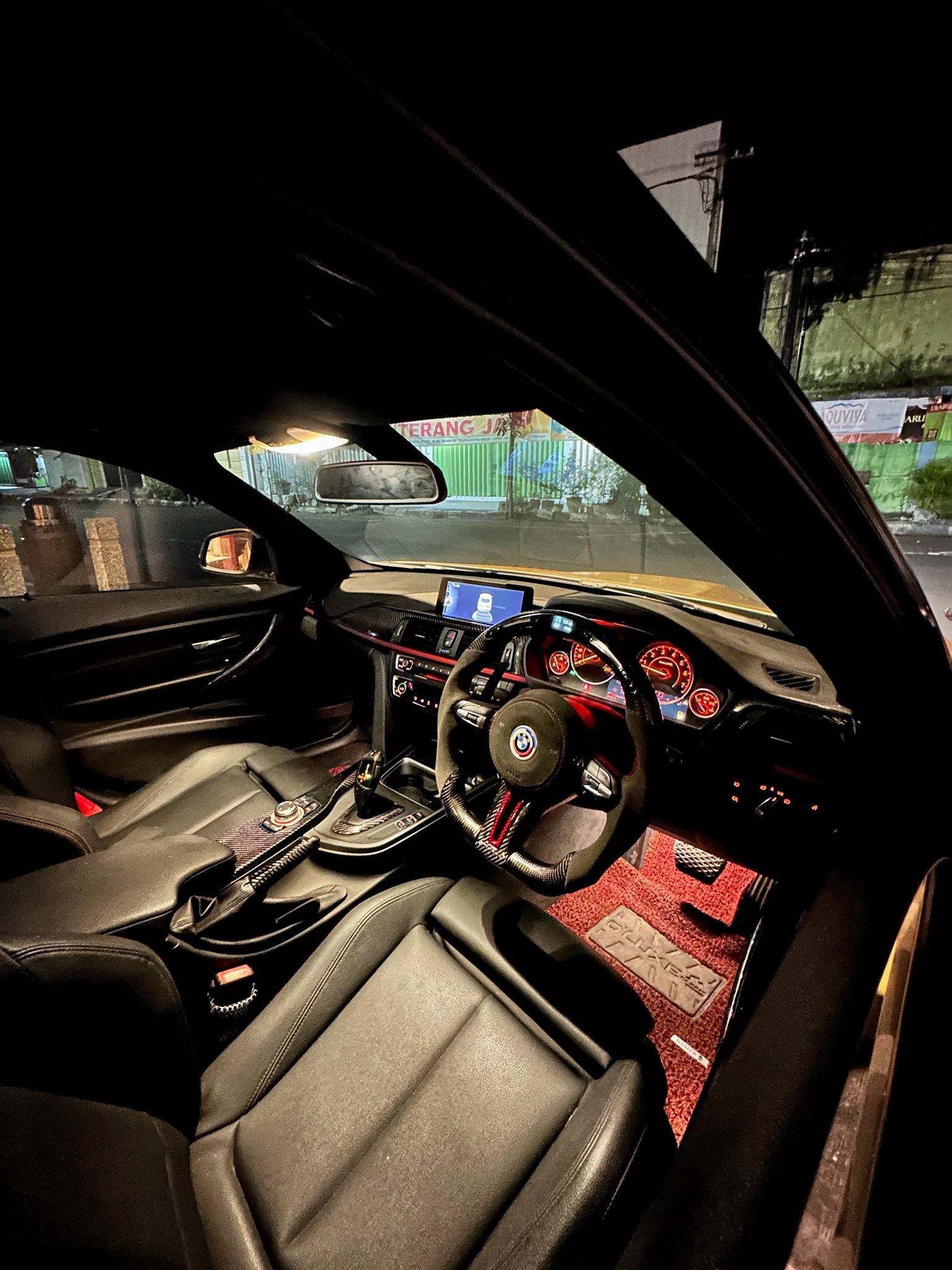 BMW 320i 2013 FULL MODS