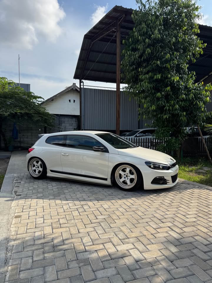 2012 Volkswagen Scirocco · Hatchback