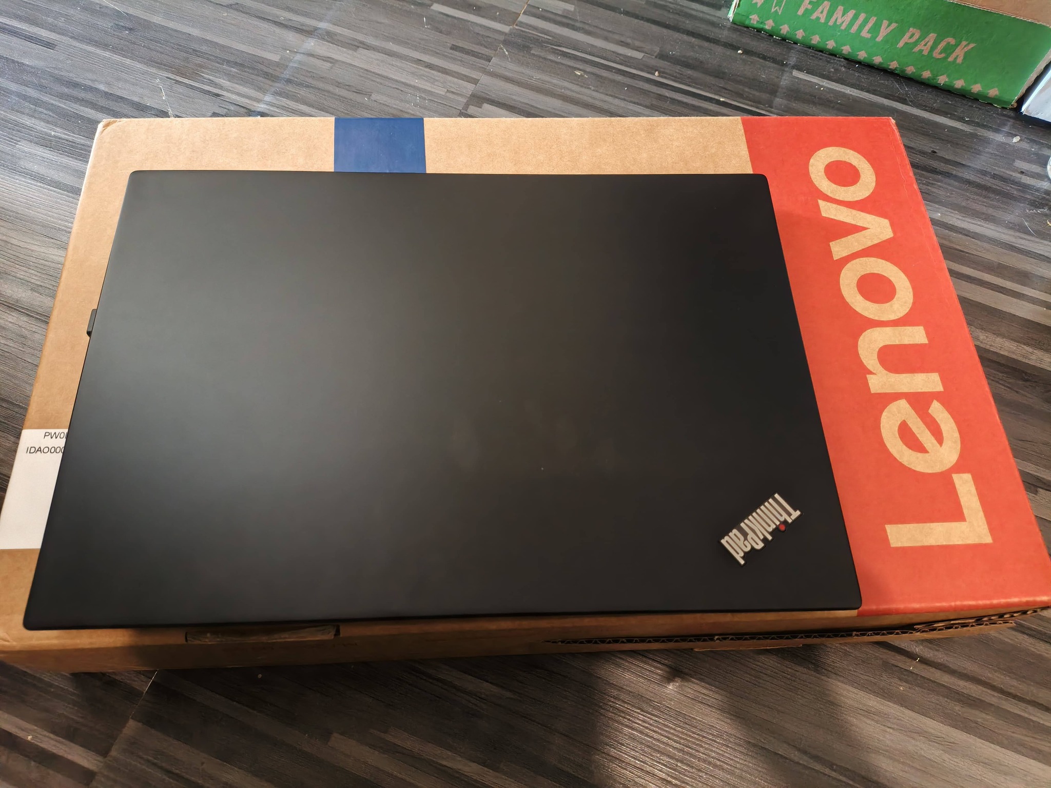Dijual Cepat! Lenovo ThinkPad T14 Core i5 Gen 10 – Siap Pakai & Kencang!