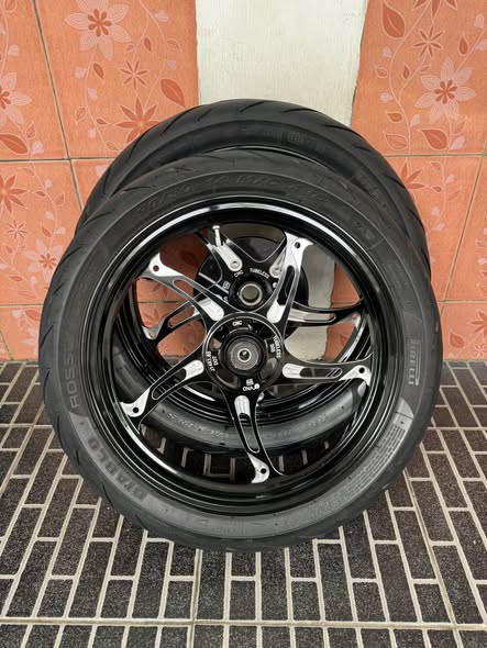 🔥 DIJUAL VELG CNC + BAN PIRELLI SPORT LOOK ELEGAN & SIAP PAKAI 🔥