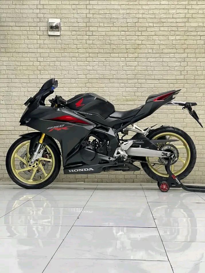 DIJUAL HONDA CBR SPORT FAIRING GAGAH – SIAP GAS POL!