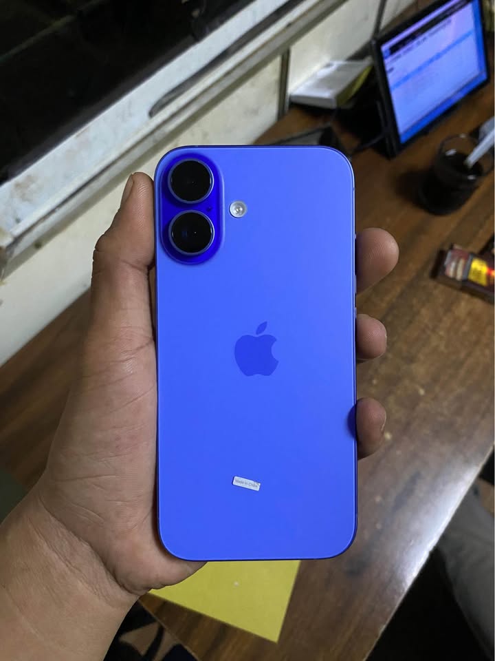iPhone 16 basic Biru Mulus Like New Siap Pakai!!