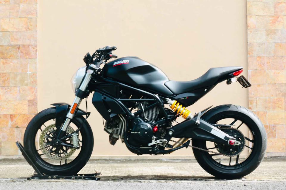 Ducati  Monster 797