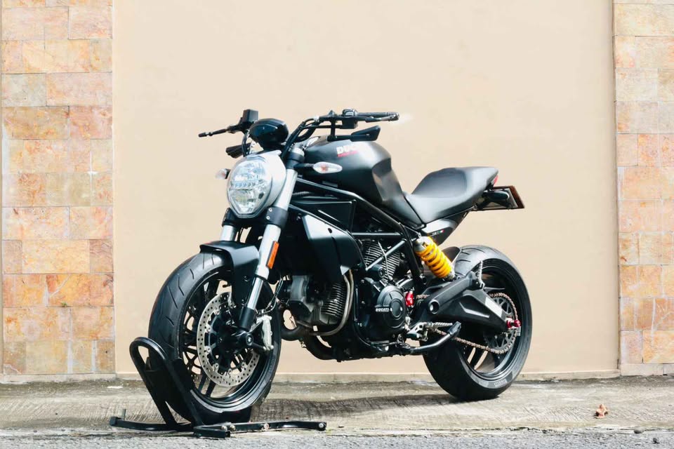 Ducati  Monster 797