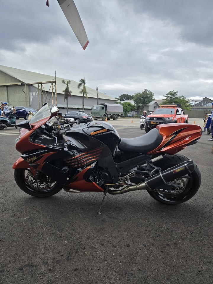 Kawasaki zx14