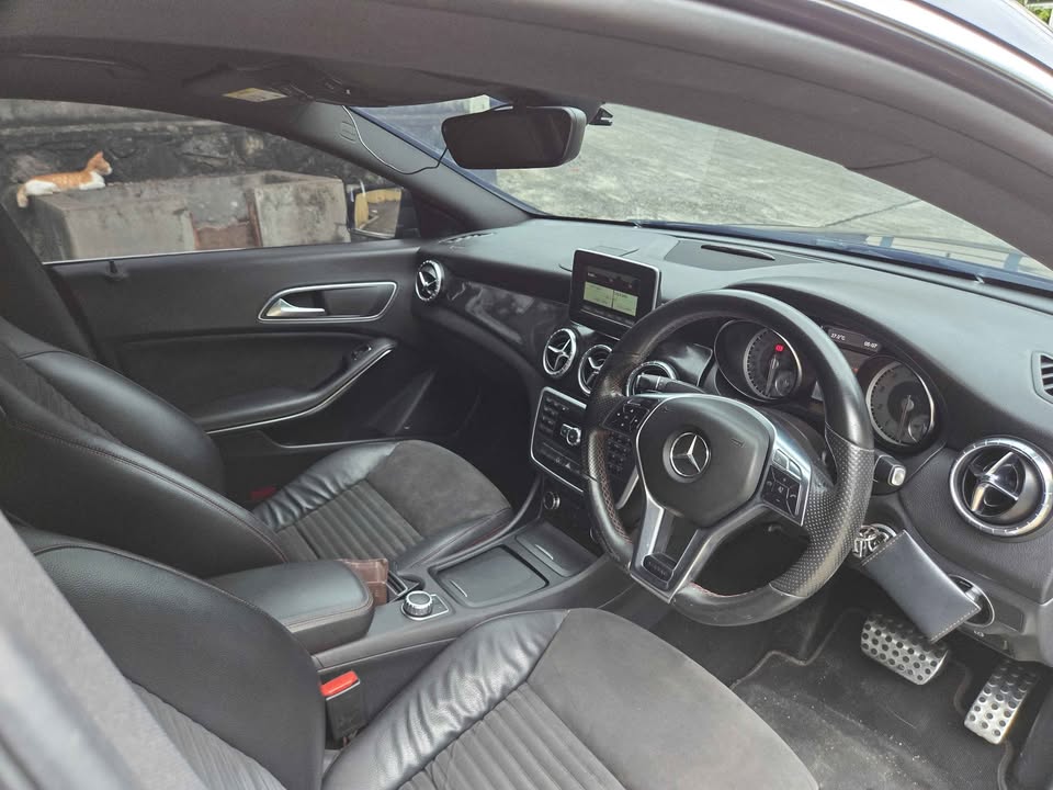 Mercedes Benz CLA 200 Tahun 2014