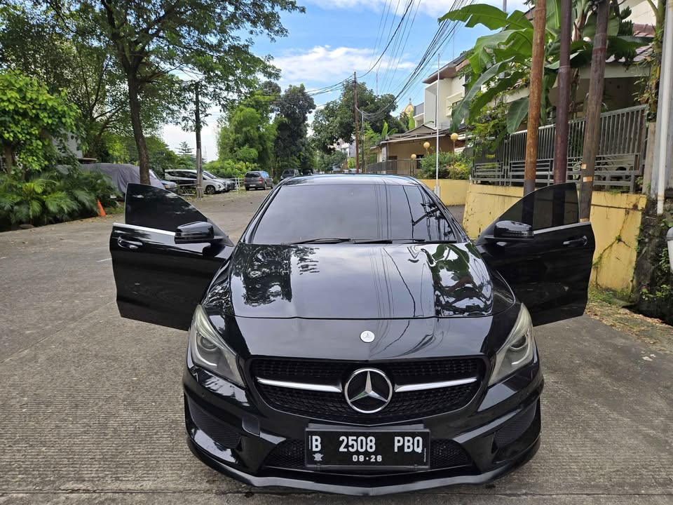 Mercedes Benz CLA 200 Tahun 2014
