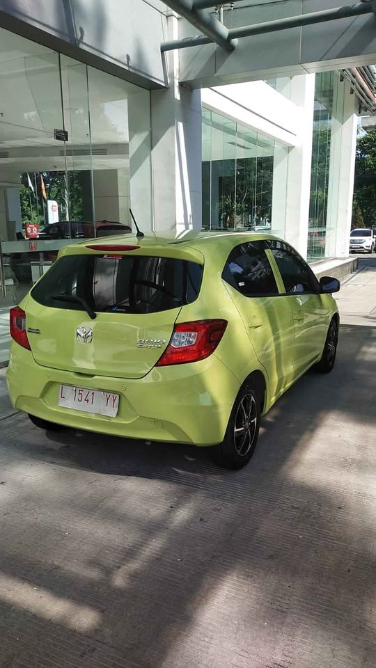 🚗 HONDA BRIO KUNING LIME – MOBIL KEREN, IRIT, DAN SIAP JALAN! 🚗