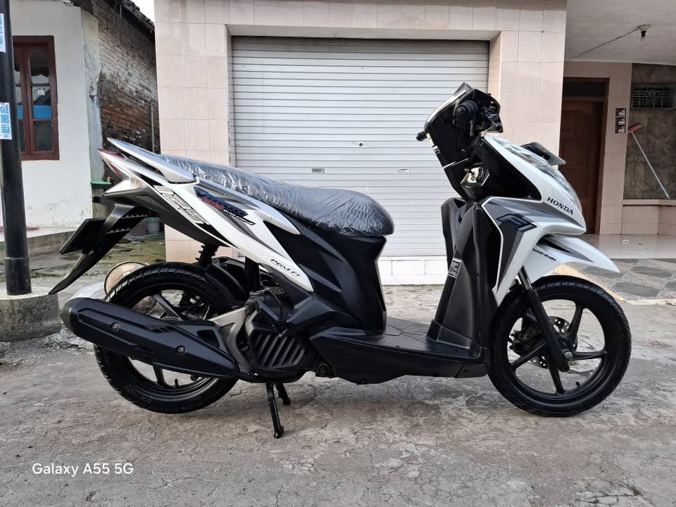🏍️ HONDA VARIO SPORTY PUTIH – KEREN, IRIT, DAN SIAP JADI ANDALAN! 🏍️