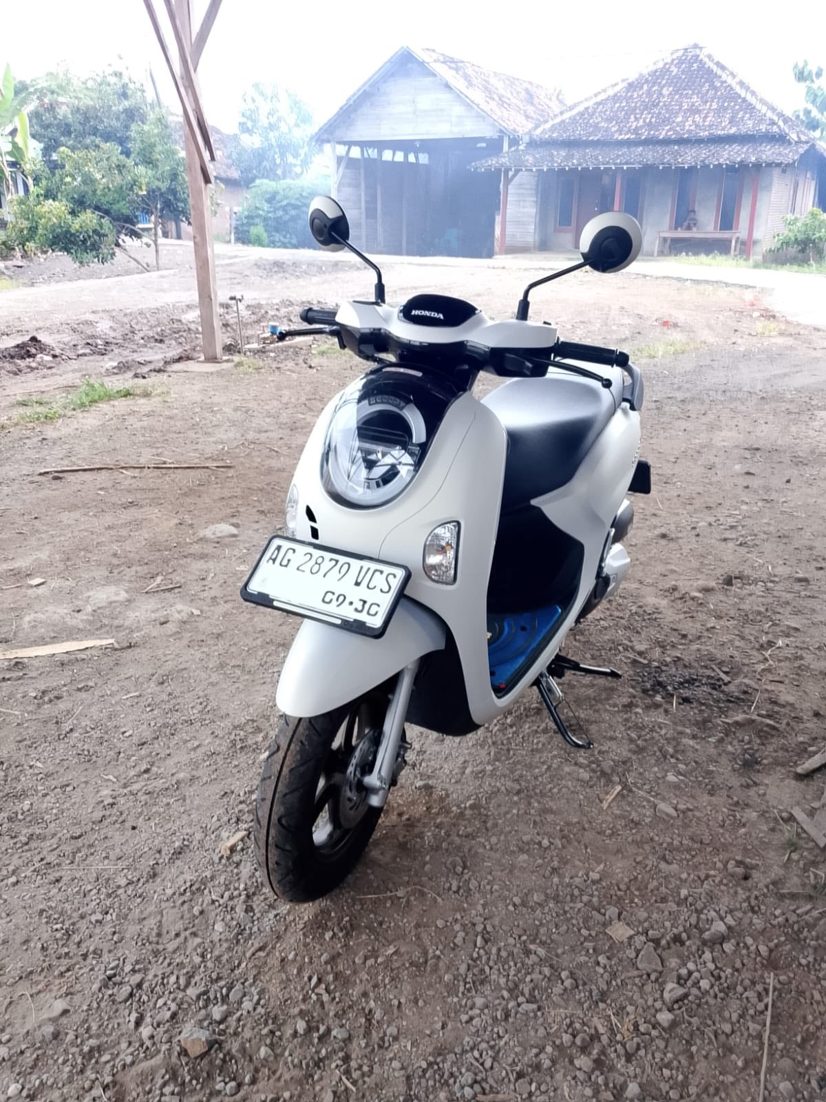 🛵 HONDA SCOOPY PUTIH – STYLISH, IRIT, DAN SUPER KEKINIAN! 🛵