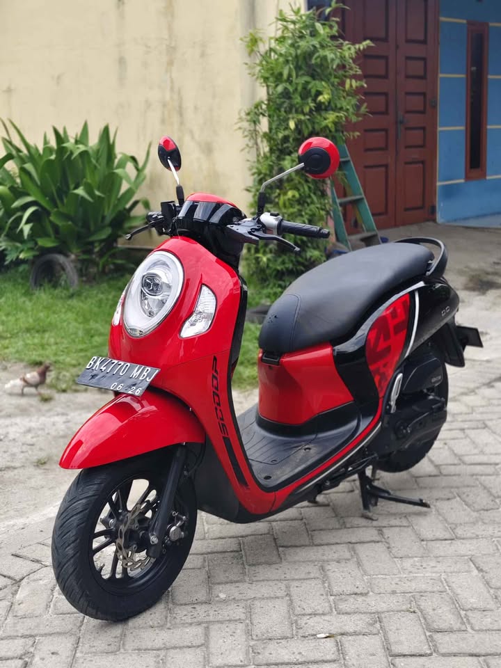 JUAL HONDA SCOOPY 2021 WARNA MERAH