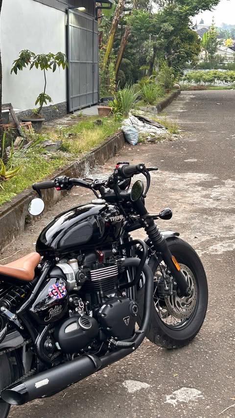 Triumph Bobber Bonneville Black 2018