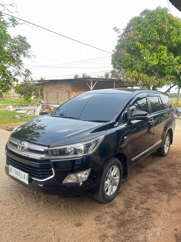 Toyota inova Reborn Type V