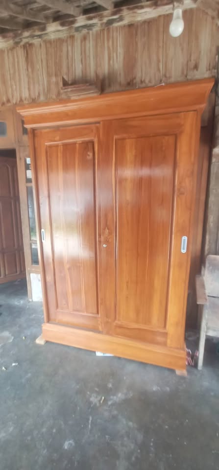 JUAL LEMARI SOLID JATI