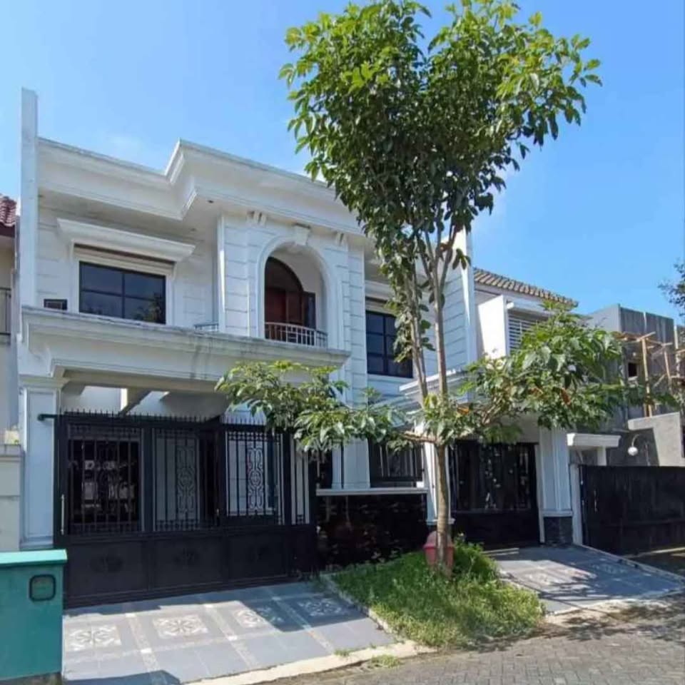Rumah Mewah 3.lantai + rooftop
