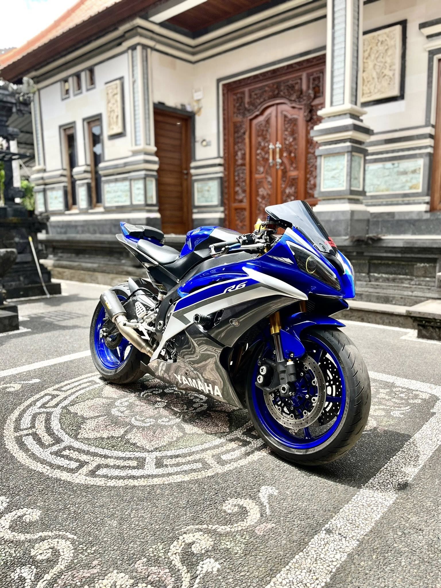 Yamaha R6 Full Paper
