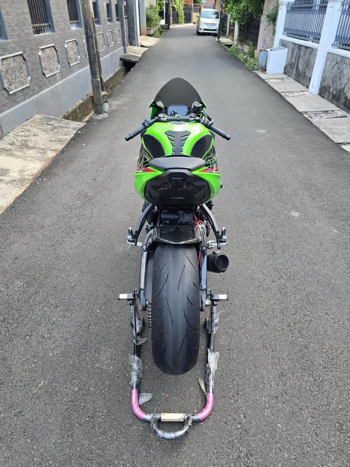 Kawasaki ZX 6R (636) Tahun 2024