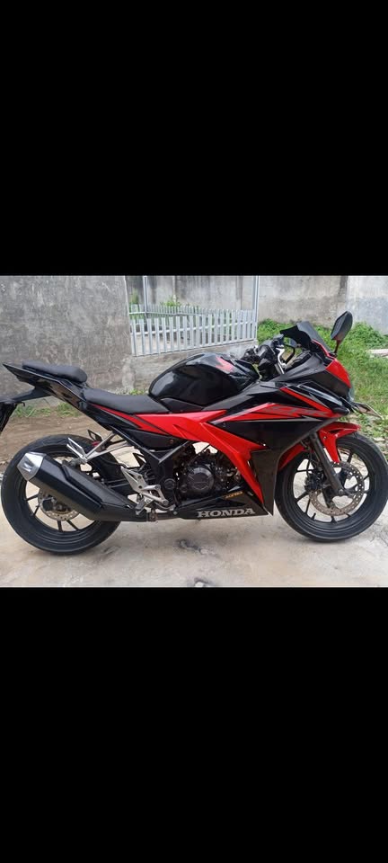 Honda CBR 150R THN 2018