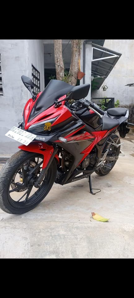 Honda CBR 150R THN 2018